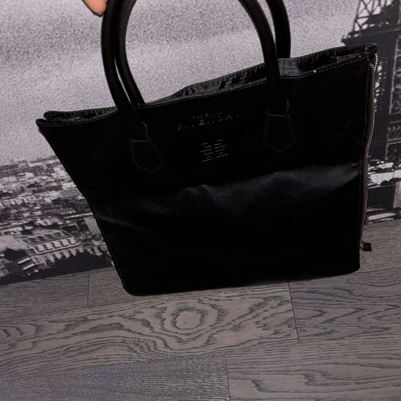 Givenchy Parfum Zip Tote bag - Picture 16 of 16
